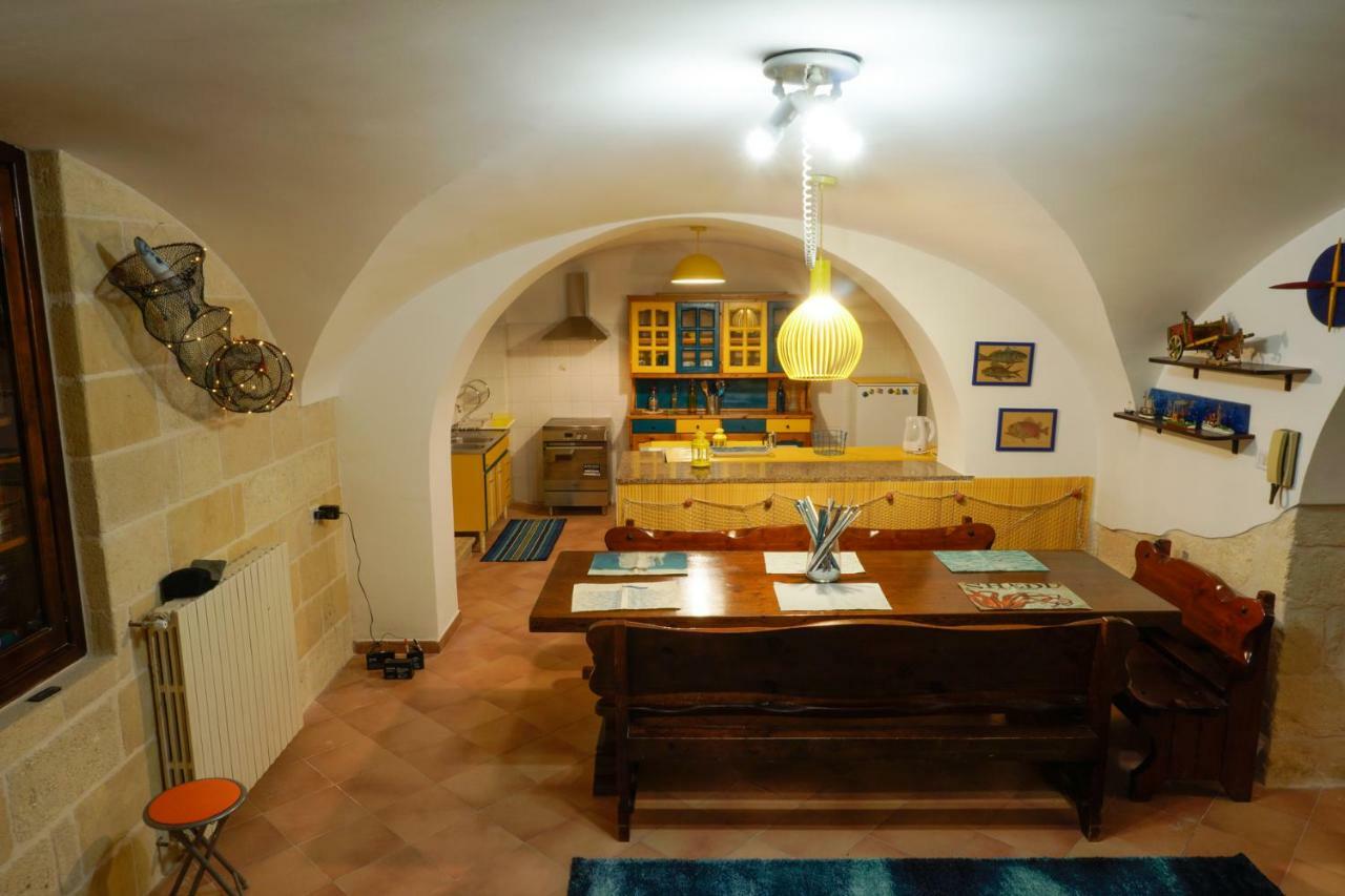Il Sottomarino Apartamento Bari Exterior foto